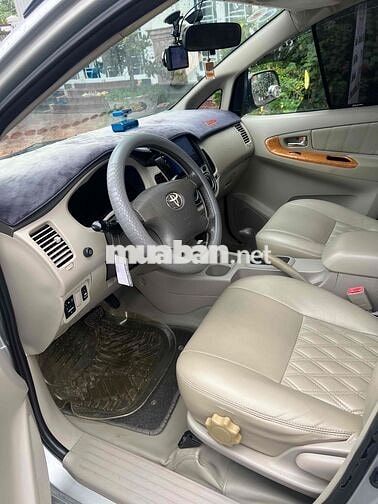Toyota Innova 2010 2.0V Tự động cực đẹp