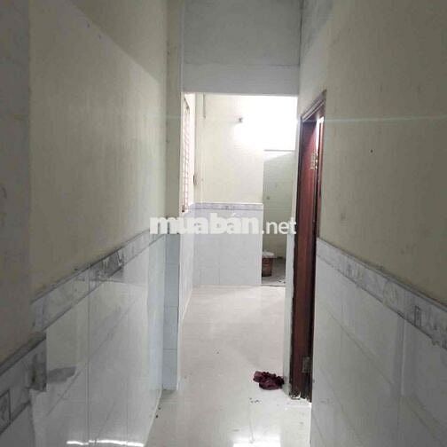 Nhà cho thuê 4tr5  DT: 3,5x 17 cấp bốn 1pn hẻm thông ra chợ liên ấp 12