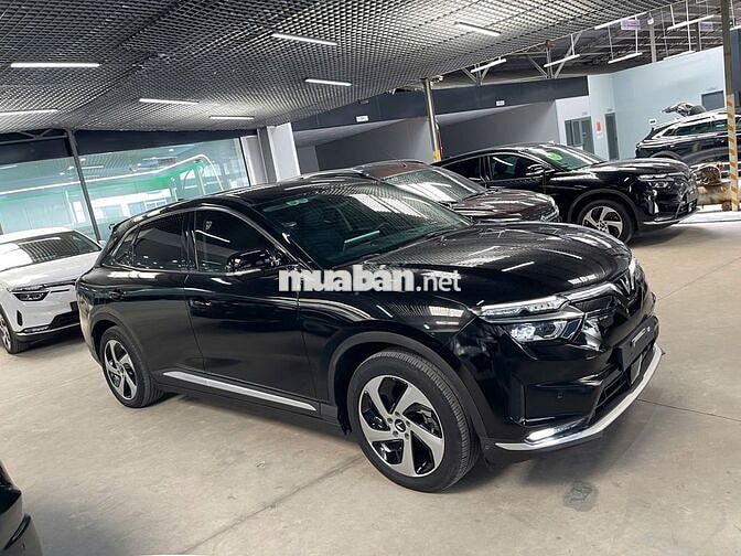 VinFast VF8 2023 Eco Pin SDI - 33000 km