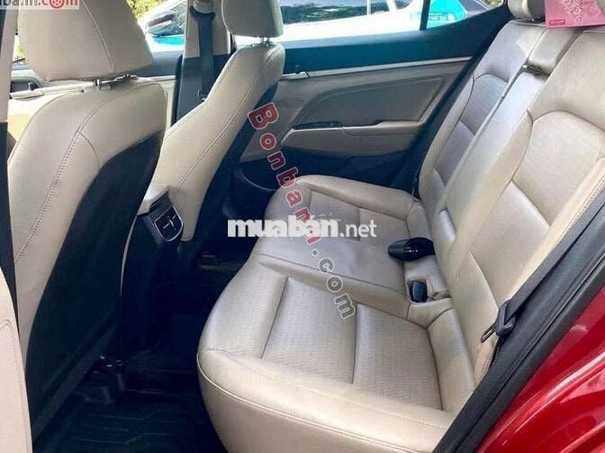 Hyundai Elantra 2.0 AT Full 2019 – Đăng ký 7/2020