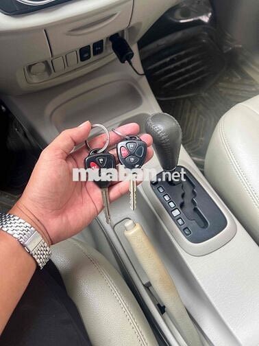 Toyota Innova 2010 2.0V Tự động cực đẹp