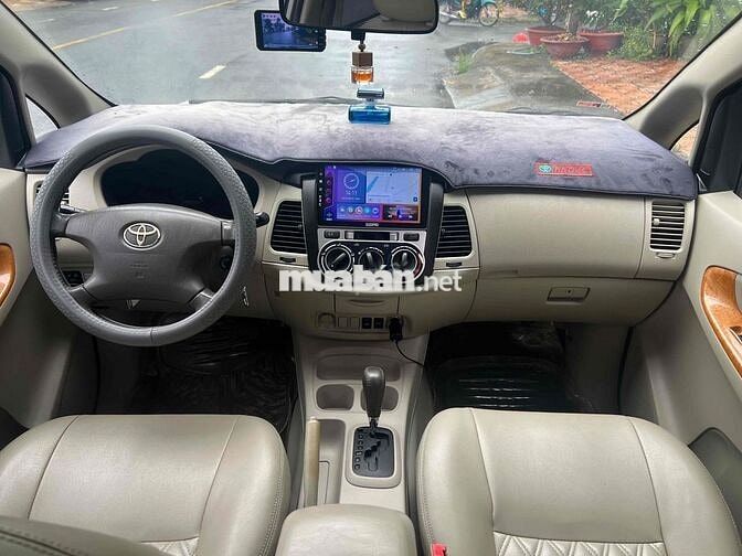 Toyota Innova 2010 2.0V Tự động cực đẹp