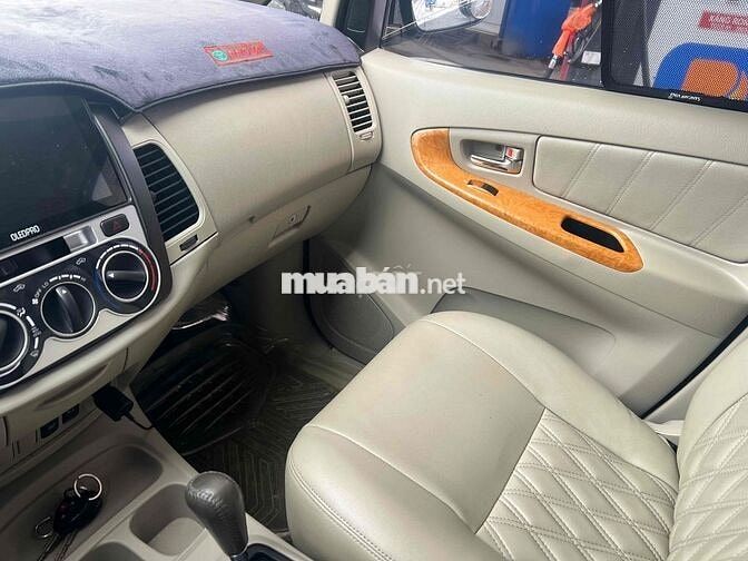 Toyota Innova 2010 2.0V Tự động cực đẹp