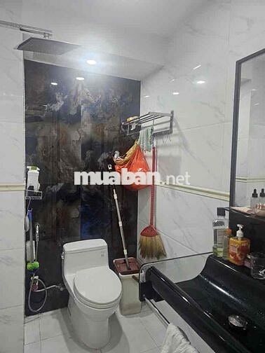 Nhà Đồng Đen khu Bàu Cát hẻm 4M xây 3 tầng (4,4x10)m