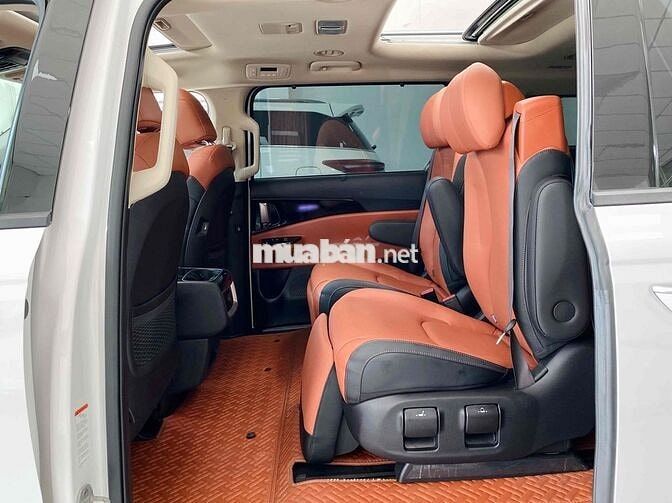 Kia Carnival 2023 Signature 2.2D - XHĐ 905Tr