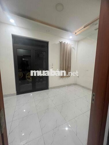 CHO THUÊ NHÀ 1/ sẹc đúc lững 3 lầu