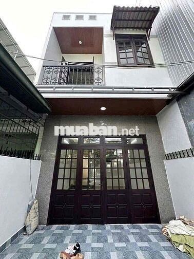 Nhà có sân thoáng full nội thất chỉ 700tr