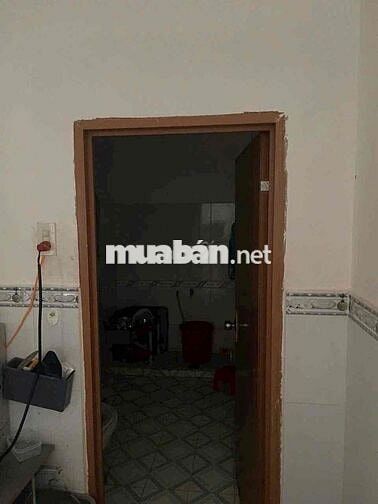 nhà 2 lầu 5x24 hướng Đông Nam kdc 586 giá 3 tỷ 990 tr (thương lượng)