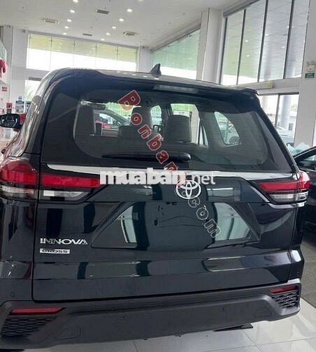 Toyota Innova Cross 2.0 CVT 2025 - 795 Triệu