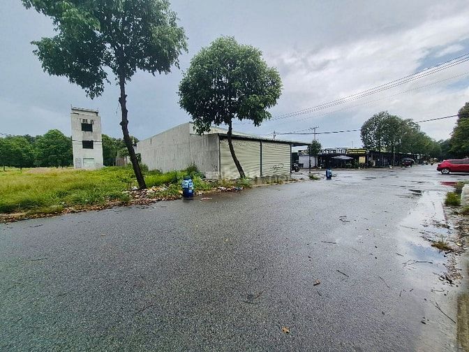 Cần bán 150m2 ngay chợ đêm bàu bàng 