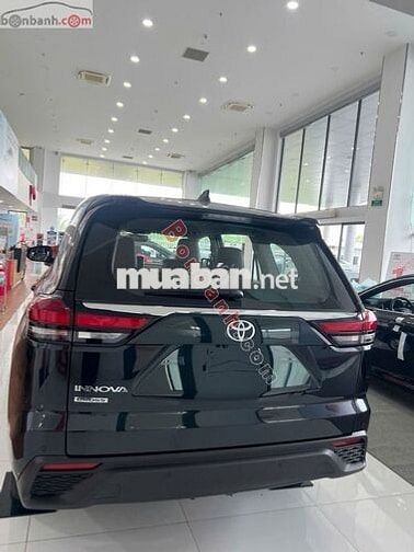 Toyota Innova Cross 2.0 CVT 2025 - 795 Triệu