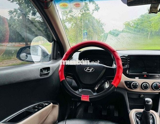 Hyundai Grand i10 2015 Grand 1.2 MT Base - 130000