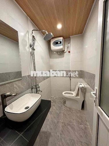 Nhà 5 Tầng Full Nội Thất Tại Trung Tâm Văn Quán – Gần Ga Tàu Văn Quán