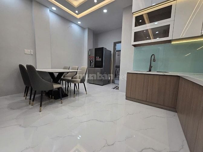 Nhà xinh trệt lầu ở q7, có 6PN, vừa ở vừa kết hợp kinh doanh 