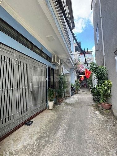 Võ Chí Công 30m2*5T, ngõ rộng, cách ô tô 30m, nhà đẹp, ngõ đẹp 6.3 tỷ