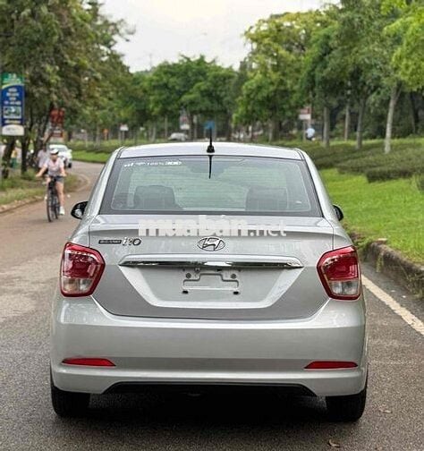 Hyundai Grand i10 2015 Grand 1.2 MT Base - 130000
