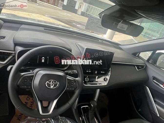 Toyota Corolla Cross 1.8V 2025 - 760 Triệu