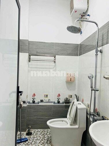 Nhà đẹp full nội thất 2 Tầng giá chỉ 7xx