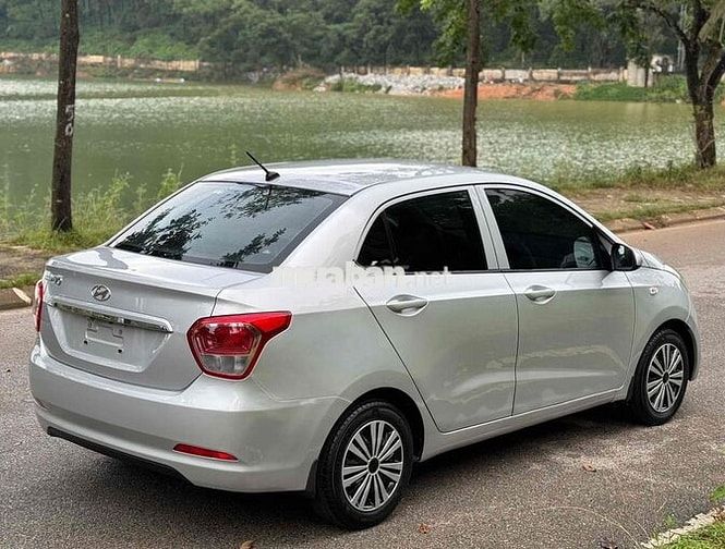 Hyundai Grand i10 2015 Grand 1.2 MT Base - 130000