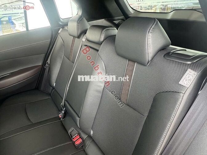 Toyota Corolla Cross 1.8V 2025 - 760 Triệu