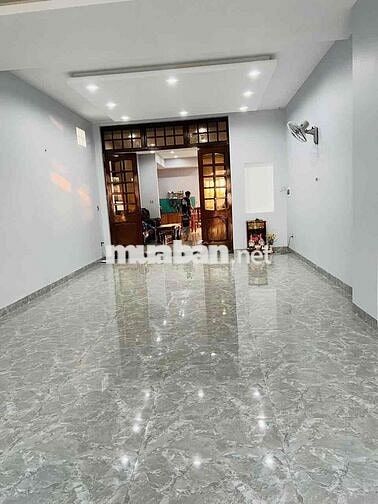 CHO THUÊ NHÀ - MẶT TIỀN ĐƯỜNG Y MOAN - NHÀ 3 LẦU VÀ CÓ 1 HẦM GARA