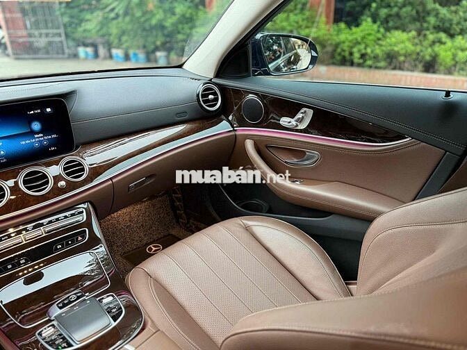 Mercedes Benz E Class 2021 E200 Exclusive -23500km