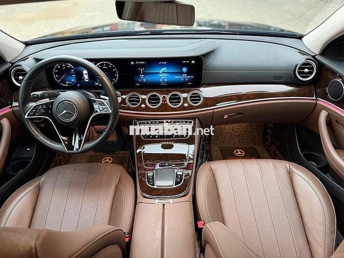 Mercedes Benz E Class 2021 E200 Exclusive -23500km