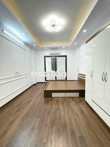 Nhà 5 Tầng Full Nội Thất Tại Trung Tâm Văn Quán – Gần Ga Tàu Văn Quán
