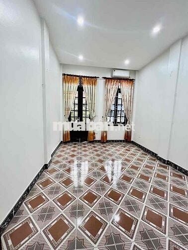 44M PHÂN LÔ VỈA HÈ - Ô TÔ TRÁNH - KINH DOANH - GIÁ ĐẦU TƯ