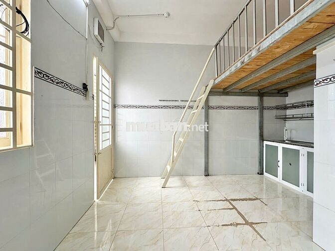 Phòng Trọ Gác Lửng Rộng Rãi – Cách Chợ Thủ Đức chỉ 3 phút