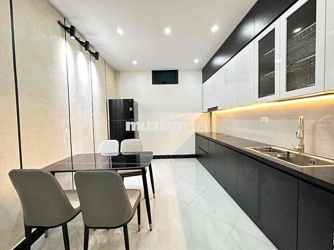 Nhà đẹp Kim Giang, sát ô tô, DT 40m2- 5 tầng - 6 ngủ giá nhỉnh 8 tỷ.