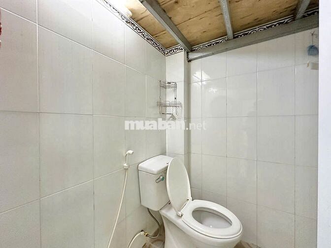 Phòng Trọ Gác Lửng Rộng Rãi – Cách Chợ Thủ Đức chỉ 3 phút