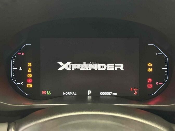 2026 Facelift Xpander PRE và CROSS  MY26 sluợng ít