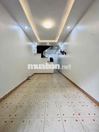 44M PHÂN LÔ VỈA HÈ - Ô TÔ TRÁNH - KINH DOANH - GIÁ ĐẦU TƯ