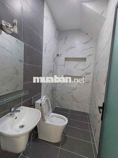 NHÀ TRỆT LỬNG 3PN-2WC ĐƯỜNG 7m CÓ VỈA HÈ