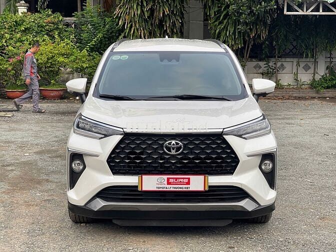 Toyota Veloz Cross TOP 2024 - bảo hành chính hãng