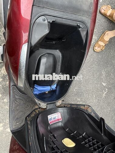 SH Mode, hãng Honda, màu Đỏ Đen