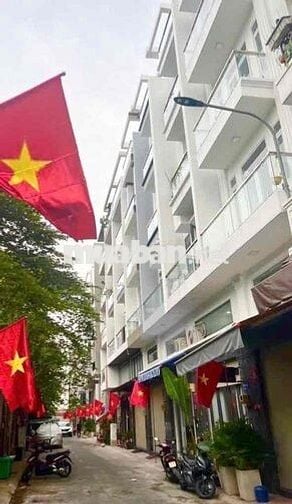 🏡Bán nhà Lạc Long Quân - 40m2 - 6 Tầng , 5pn - HXH 7m - Chỉ 9.6 Tỷ 💵