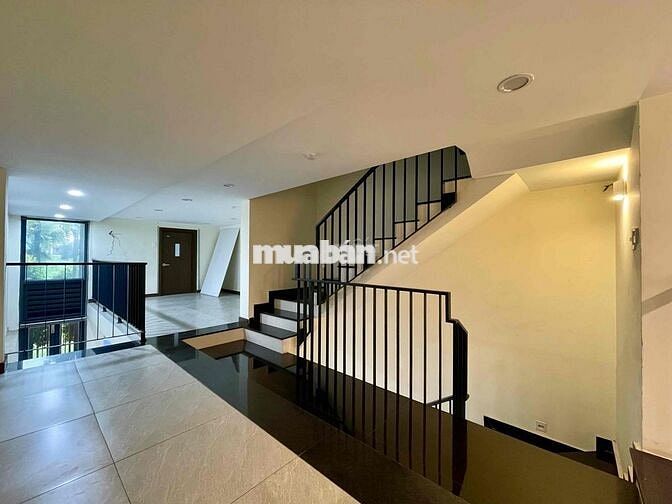 BÁN NHÀ 4 TẦNG_HXH_Hiệp Bình Phước. 68M2(4x17) 4PN-5WC. Chỉ 6.3 Tỷ tl