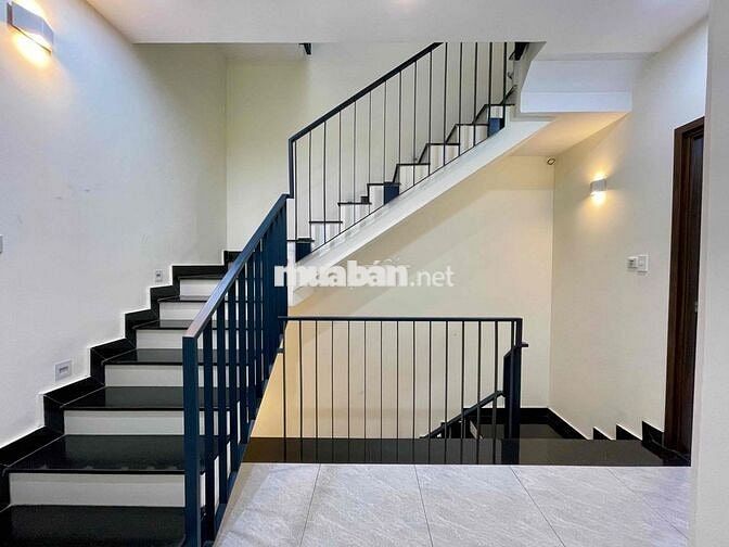 BÁN NHÀ 4 TẦNG_HXH_Hiệp Bình Phước. 68M2(4x17) 4PN-5WC. Chỉ 6.3 Tỷ tl