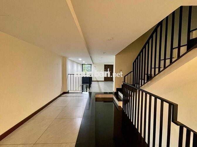 BÁN NHÀ 4 TẦNG_HXH_Hiệp Bình Phước. 68M2(4x17) 4PN-5WC. Chỉ 6.3 Tỷ tl