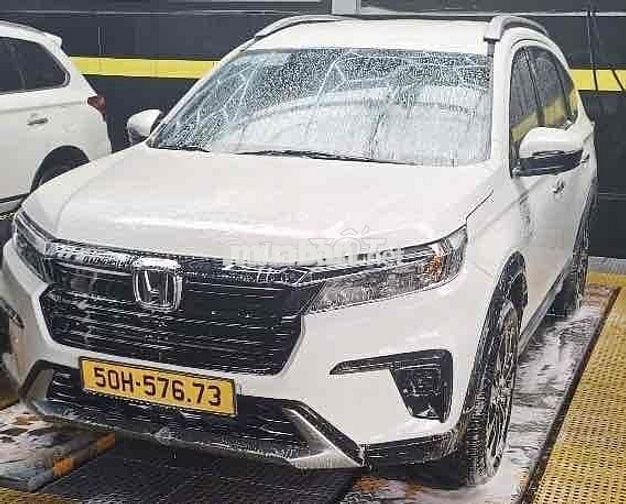 Honda BR-V 2024 L - 23456 km