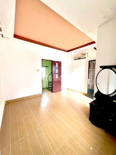 Nhà 4 tầng Nguyễn Đình Chiểu, P4, Phú Nhuận