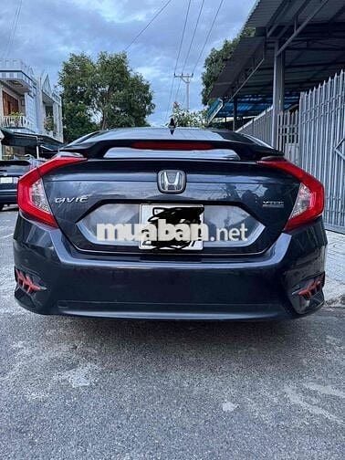 Honda Civic 2018 1.5L Vtec Turbo - 47000 km