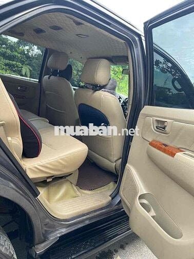 Toyota Fortuner 2010 2.7V  xe đẹp