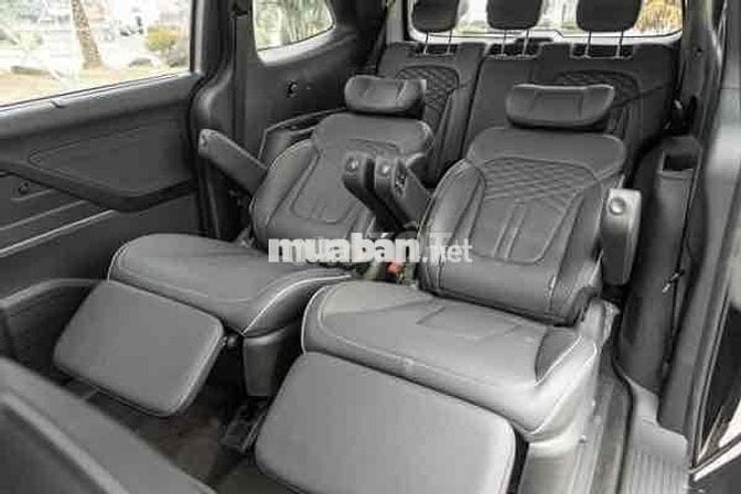 Hyundai Custin 1.5T ĐB- trả trước 131 triệu