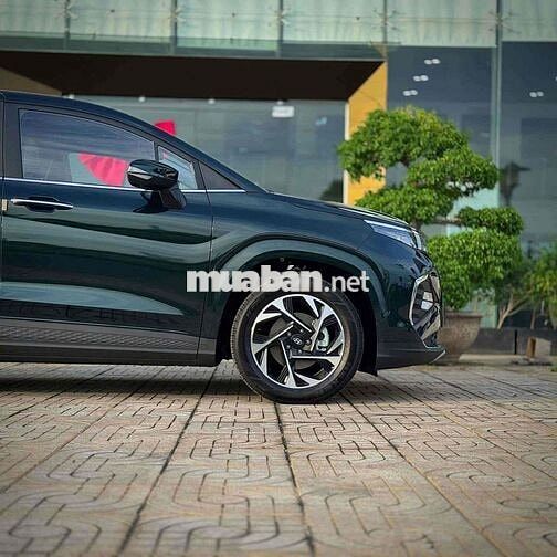 Hyundai Custin 1.5T ĐB- trả trước 131 triệu
