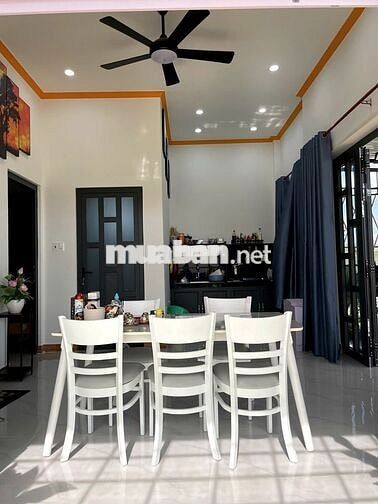 Nhà vườn đầy đủ tiện nghi mặt tiền HL5, Gò Công Đông, giá 1tỉ990
