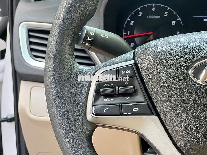 Hyundai Accent1.4 MT 2023 - 45000 km