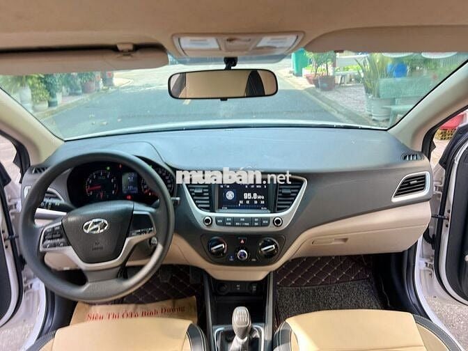 Hyundai Accent1.4 MT 2023 - 45000 km